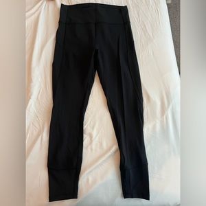 Black lululemon high rise leggings size 8